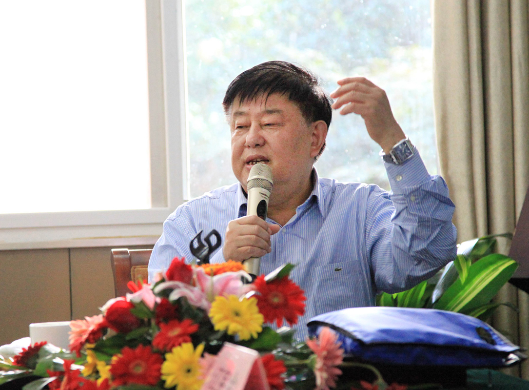 拼搏(中国)江主席郑重宣布:拼搏(中国)将推行“管家”当道 拼搏(中国)江主席郑重宣布:拼搏(中国)将推行“管家”当道