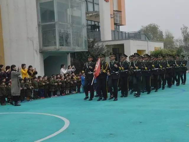 2016年解放军叔叔进校园 011-gai.jpg