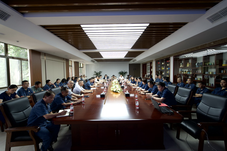 2024年金箔包装民主生活会.jpg