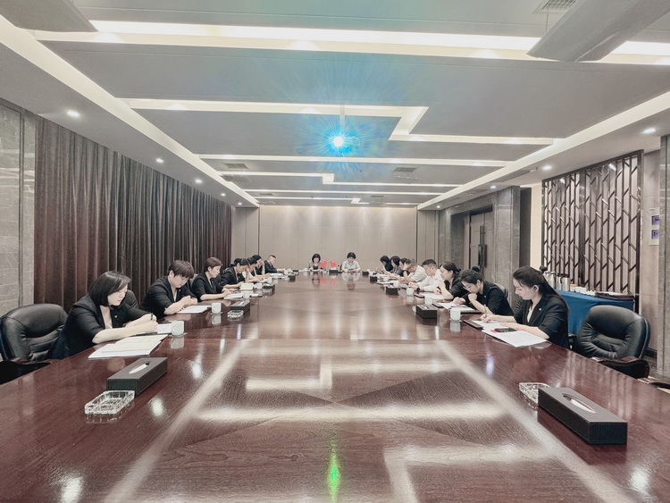 2024年金元宝酒店民主生活会.jpg
